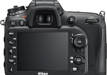 buy Nikon D7200 DX-format DSLR Body+18-140mm lens in kumasi