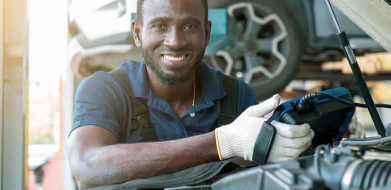 Car mechanic in Tema