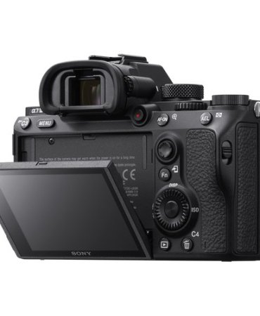 buy Sony A7 III Mirrorless Camera (Used) in kumasi