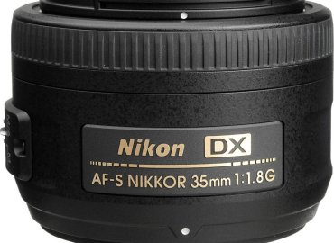 Nikon AF-S DX 35mm f/1.8G NIKKOR Lens