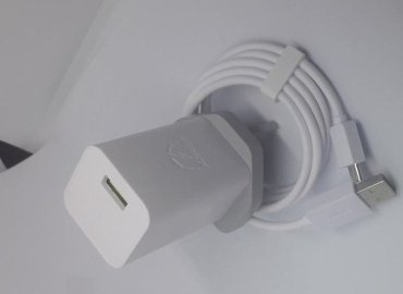 Ultra-Fast Adaptive Charging for Android Devices – White